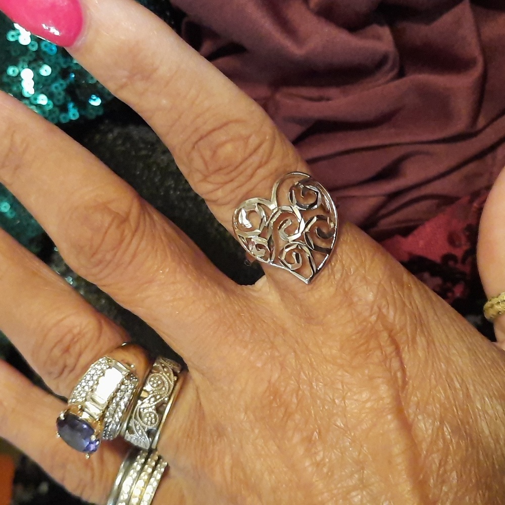 NWT OPEN HEART SCROLL RING SIZE 8 Diamond Cut Solid Sterling Silver Rhodium